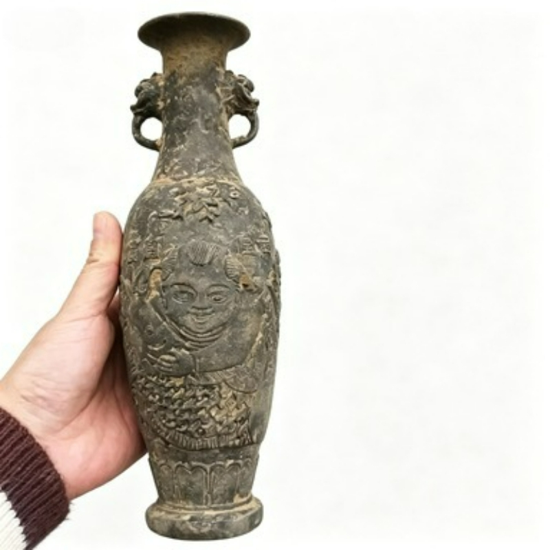 Bronze Collection Vase Carved  - огляд і ціна Collectible Vintage Tools